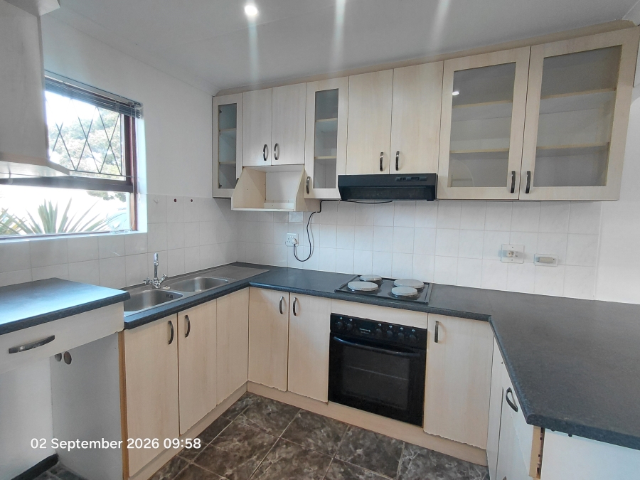 2 Bedroom Property for Sale in Kabega Park Eastern Cape